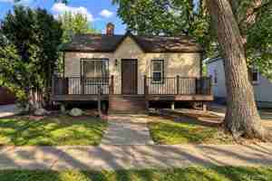 featured image of 5712 Drexel St