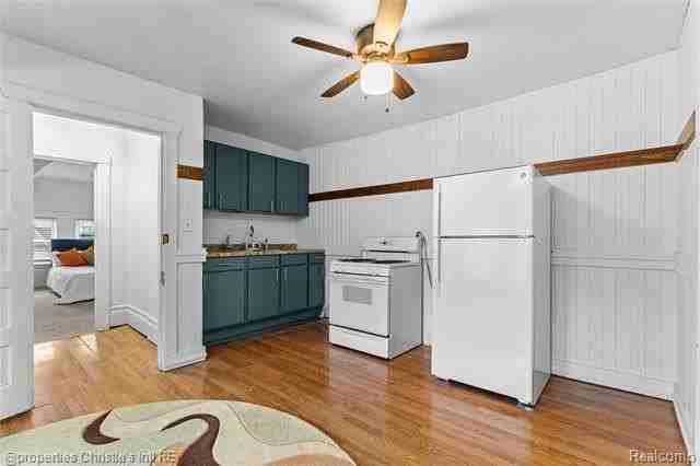 2405 Field St 3rd Fl - Photo 3 of 14