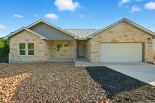 207 Deer Oaks Dr - Photo 1 of 1