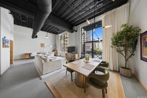 featured image of 214 E Travis St #303