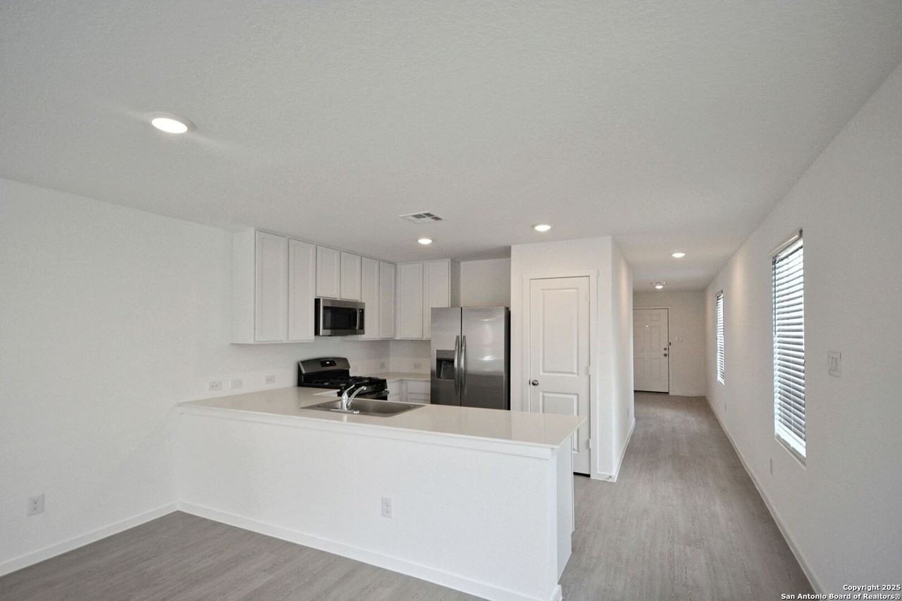 11559 Field Briar - Photo 3 of 28