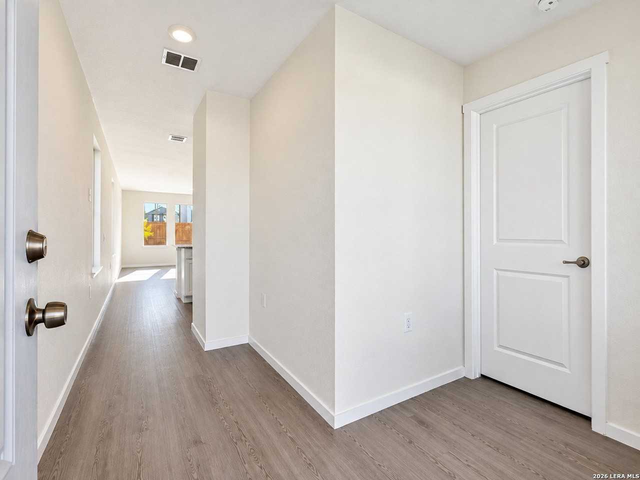 10758 Twyla Rd - Photo 5 of 23