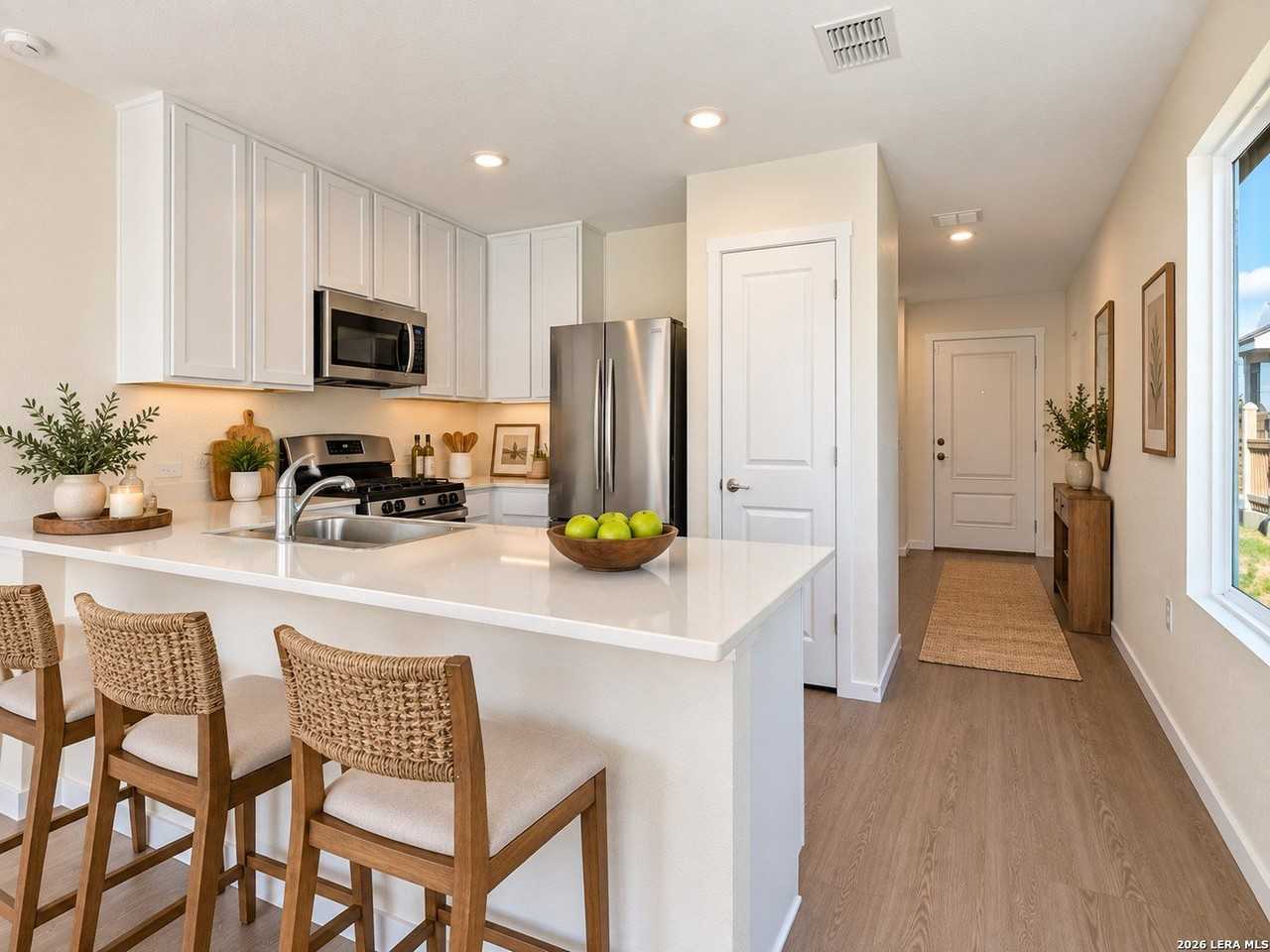 10758 Twyla Rd - Photo 6 of 23