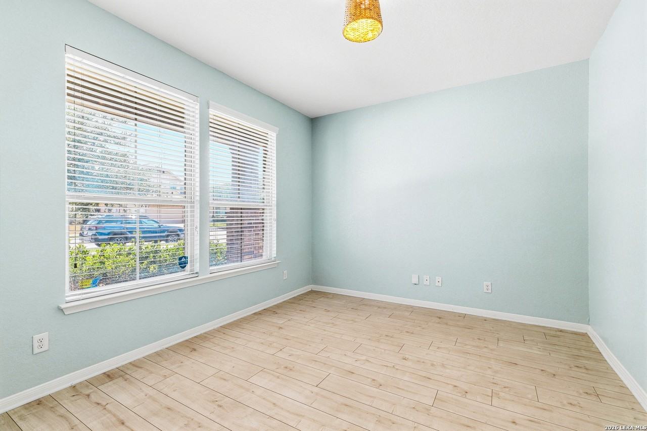 5473 Cypress Pt - Photo 4 of 50