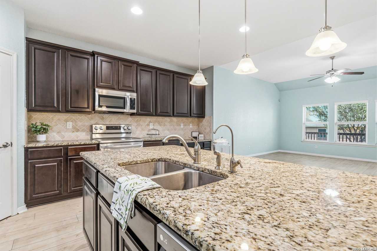 5473 Cypress Pt - Photo 7 of 50