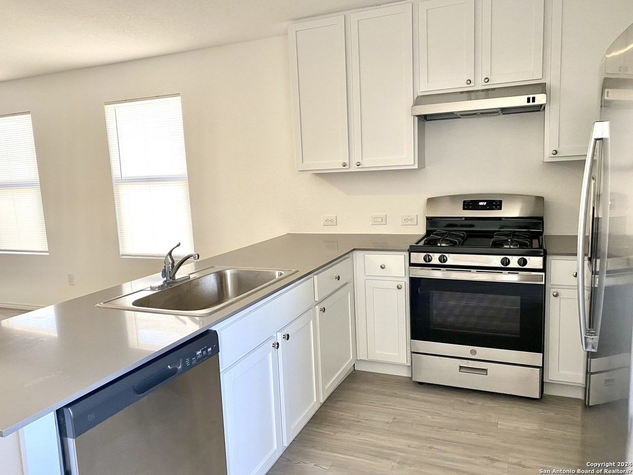7238 Ox Pl - Photo 3 of 11