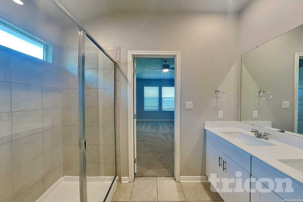 13685 Paxton Blvd - Photo 7 of 16