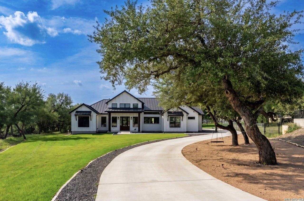 722 Post Oak Ridge Way - Photo 2 of 31