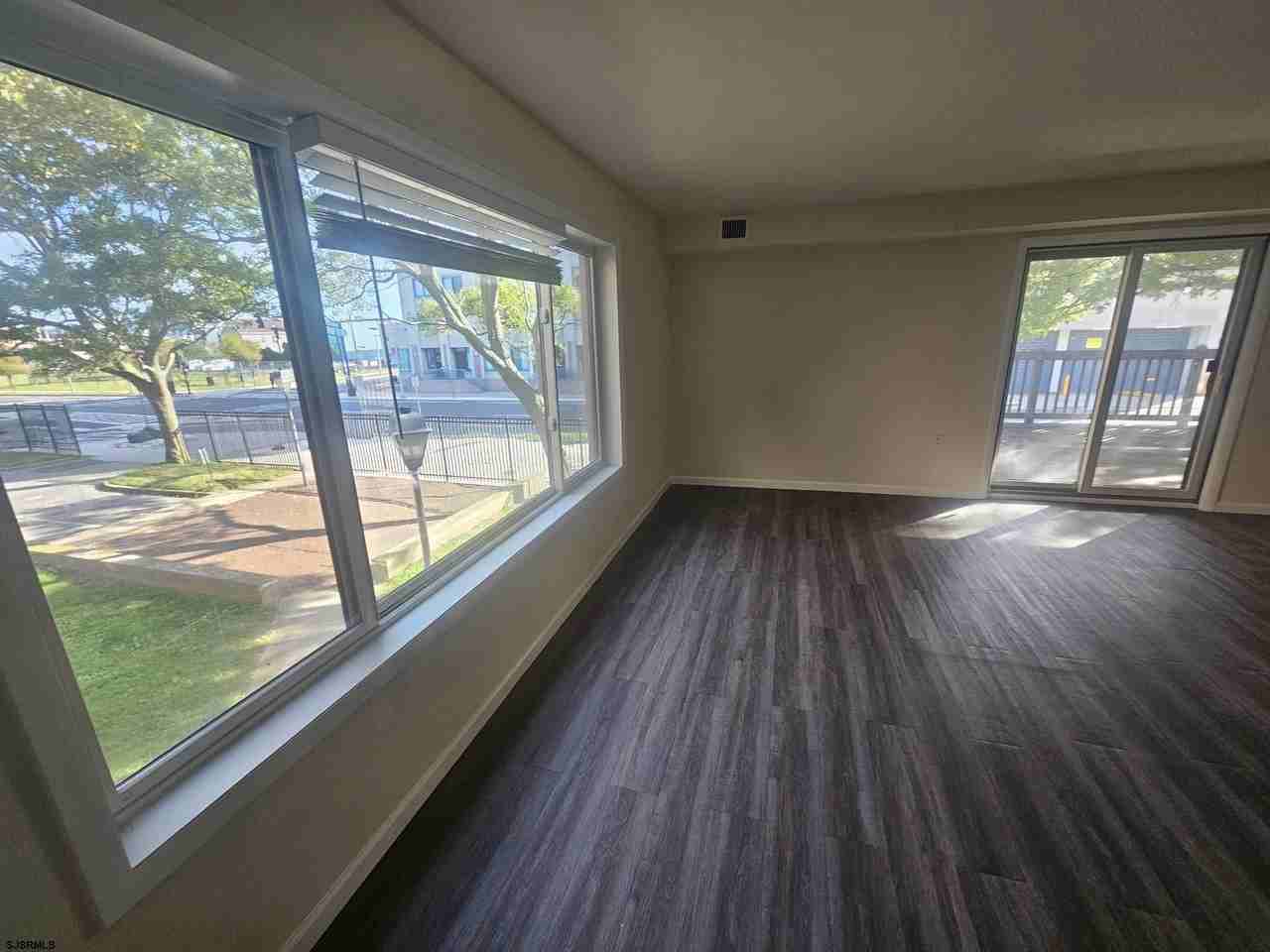 600 Pacific Ave #C207 - Photo 3 of 50