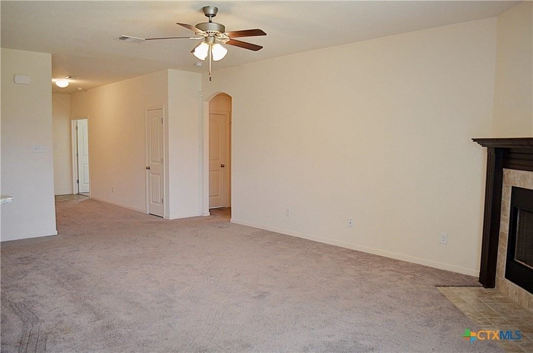 6702 Keechi Valley Dr - Photo 7 of 34