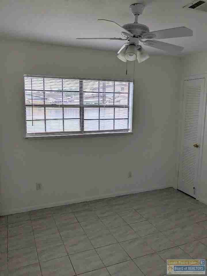 222 E Hickman Ave - Photo 6 of 12