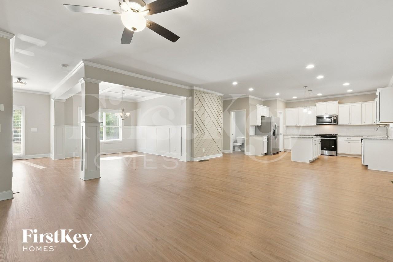 3929 Camden Ct - Photo 4 of 16