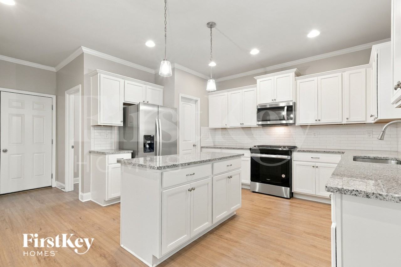 3929 Camden Ct - Photo 6 of 16