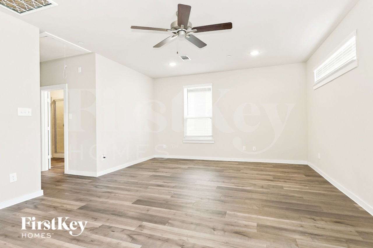 341 N Centro Cir - Photo 7 of 16