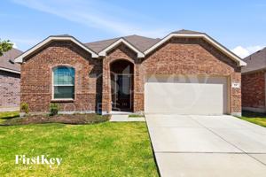 featured image of 212 Wyndemere Ln