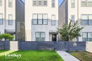 featured image of 18407 Idyllic Aly