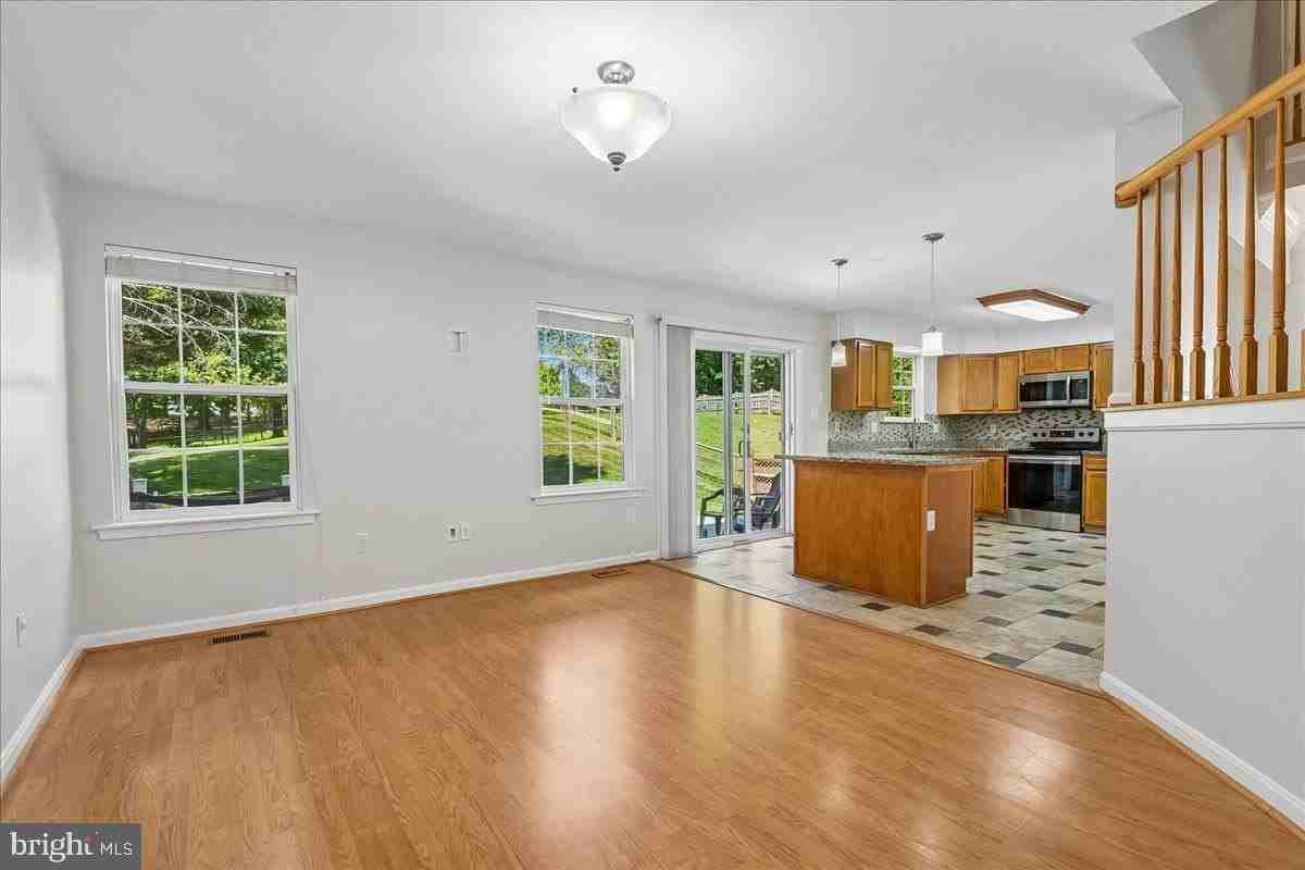 628 Autumn Sky Ct - Photo 6 of 40