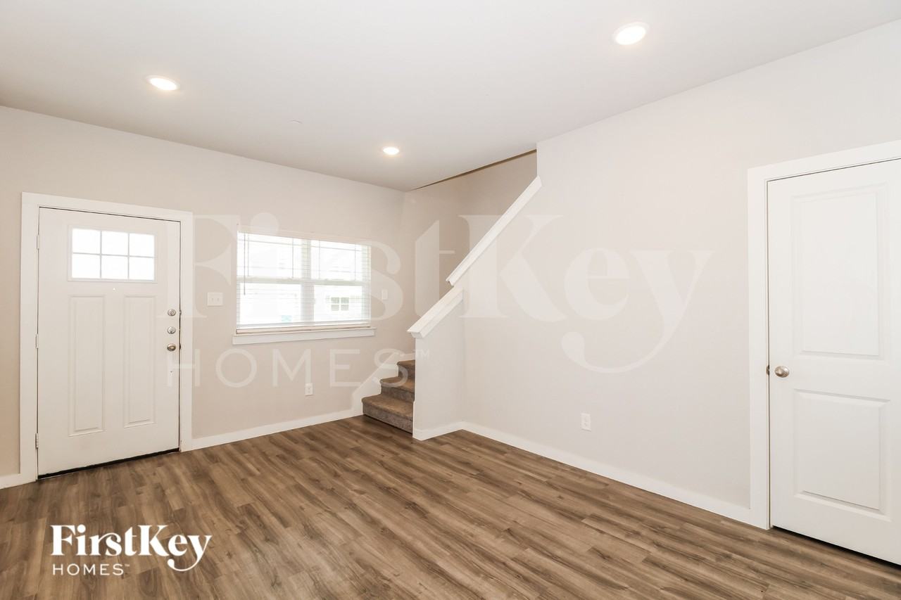 618 Ava Trl - Photo 5 of 16