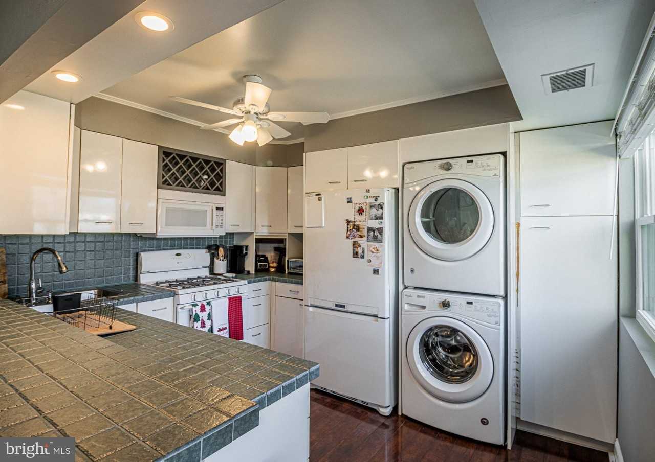 22 Deborah Ln - Photo 2 of 15