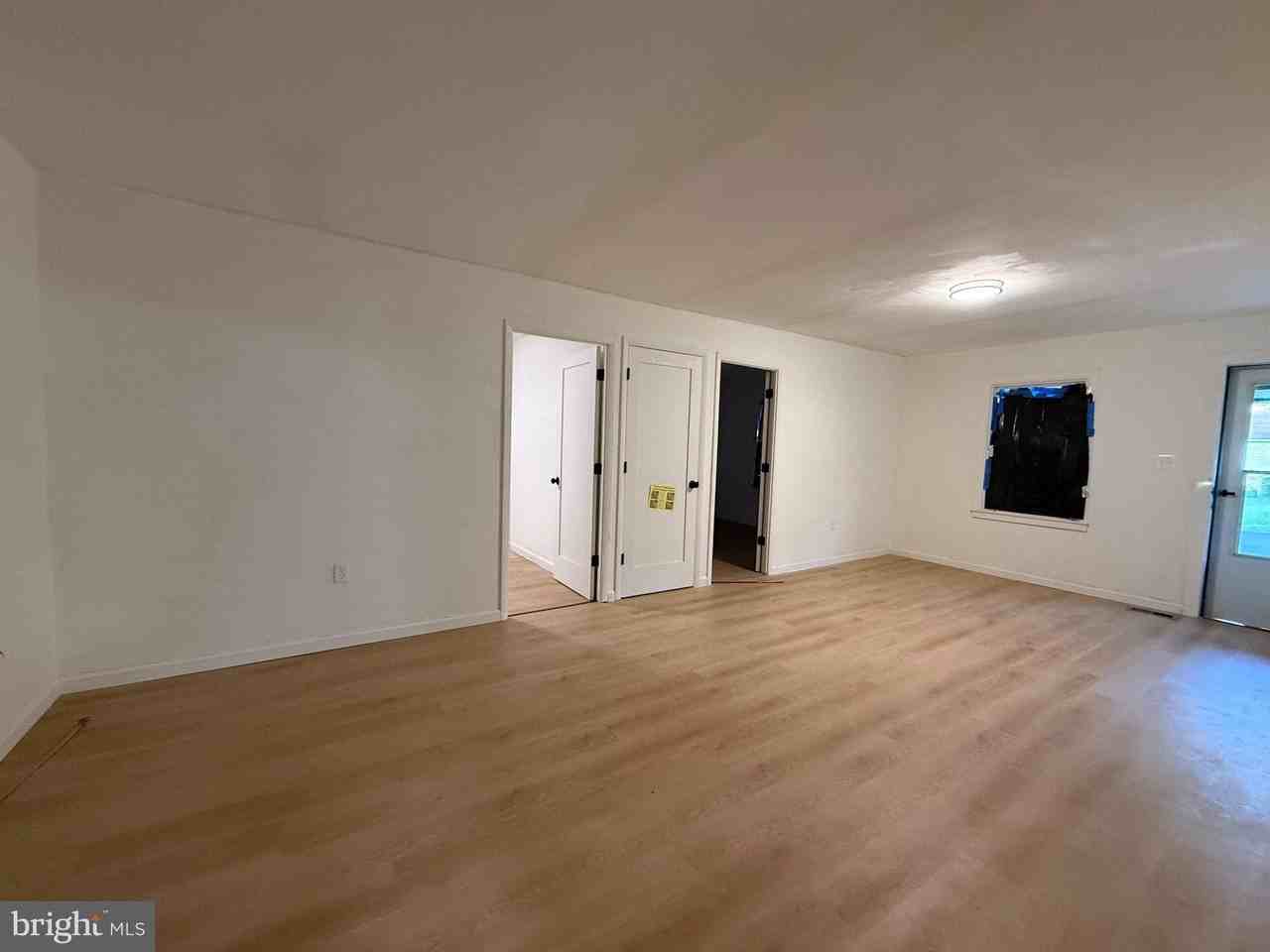 34 Oakland St - Photo 3 of 10