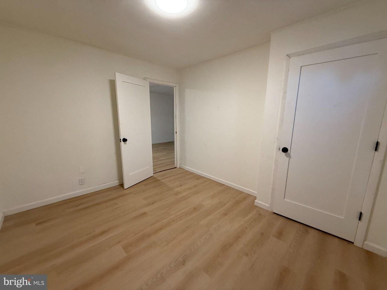 34 Oakland St - Photo 7 of 10