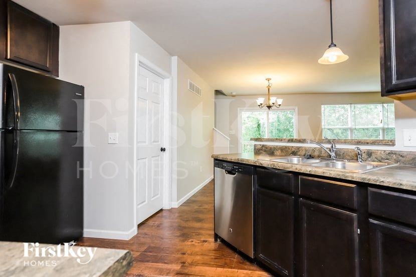 2314 Wills Hollow Dr - Photo 6 of 15