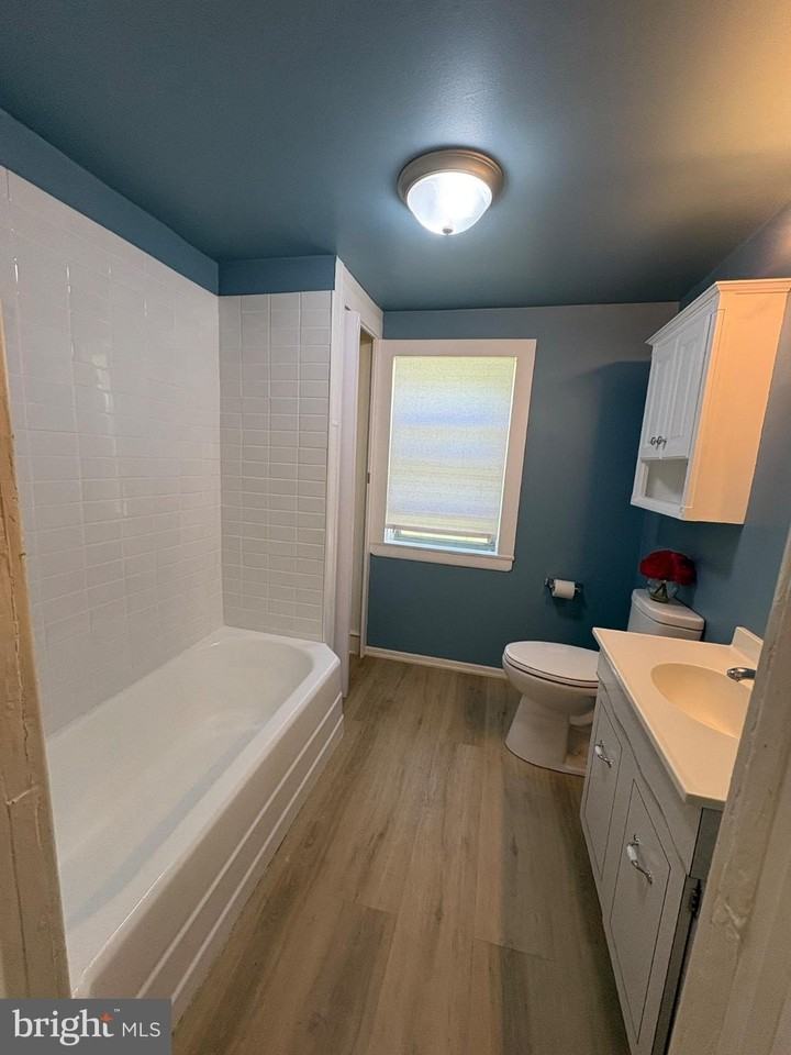 224 Delsea Dr - Photo 7 of 10