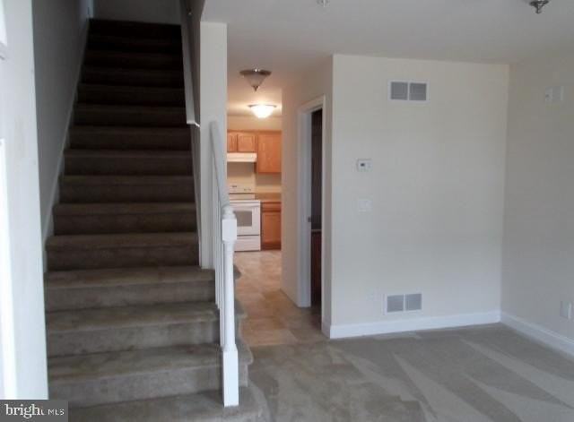 75 S Reber St #8 - Photo 4 of 16