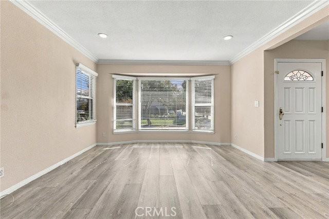 22939 Ocean Ave - Photo 6 of 8