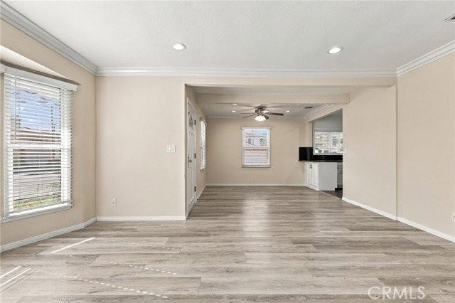 22939 Ocean Ave - Photo 7 of 8