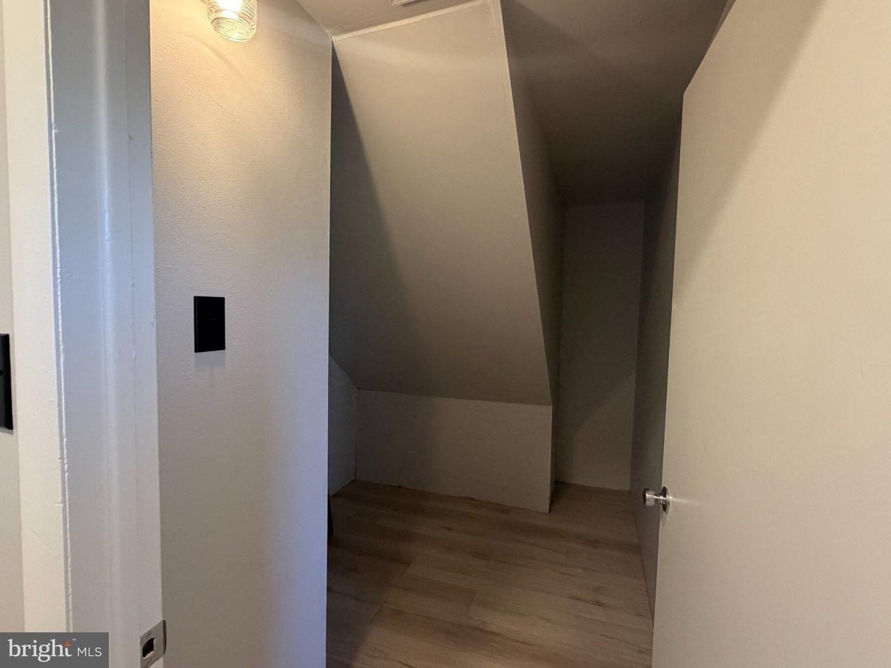 1048 Gray Ave #C - Photo 5 of 21