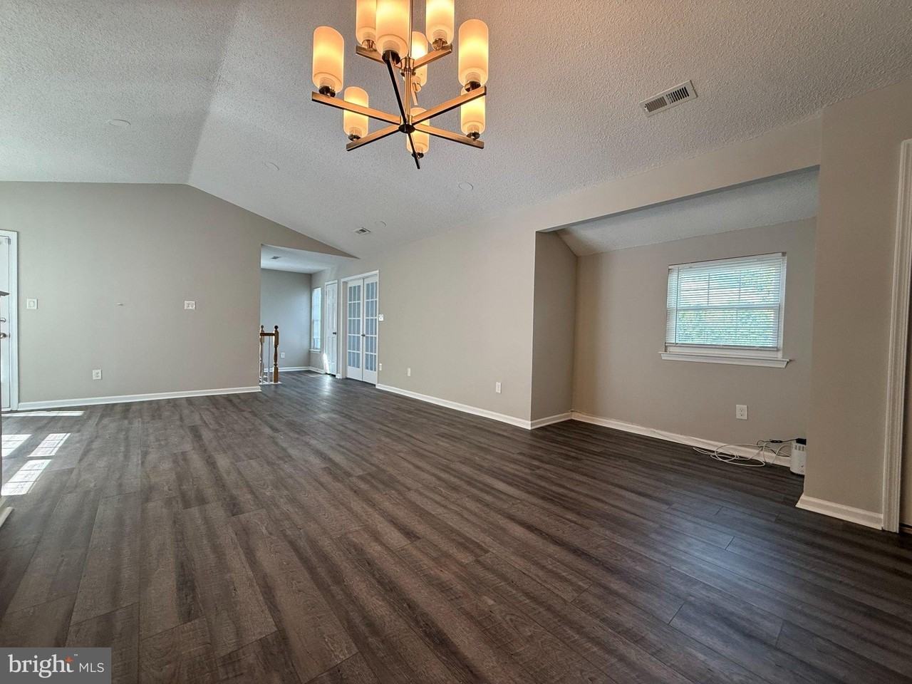 462 Cedar Hollow Dr - Photo 4 of 18