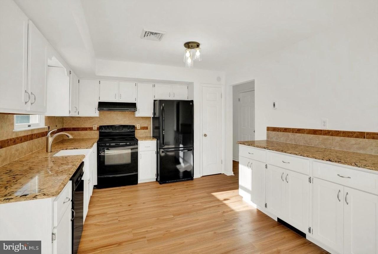 5400 Curley Hill Rd - Photo 5 of 45