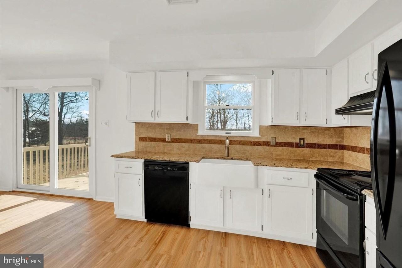 5400 Curley Hill Rd - Photo 6 of 45