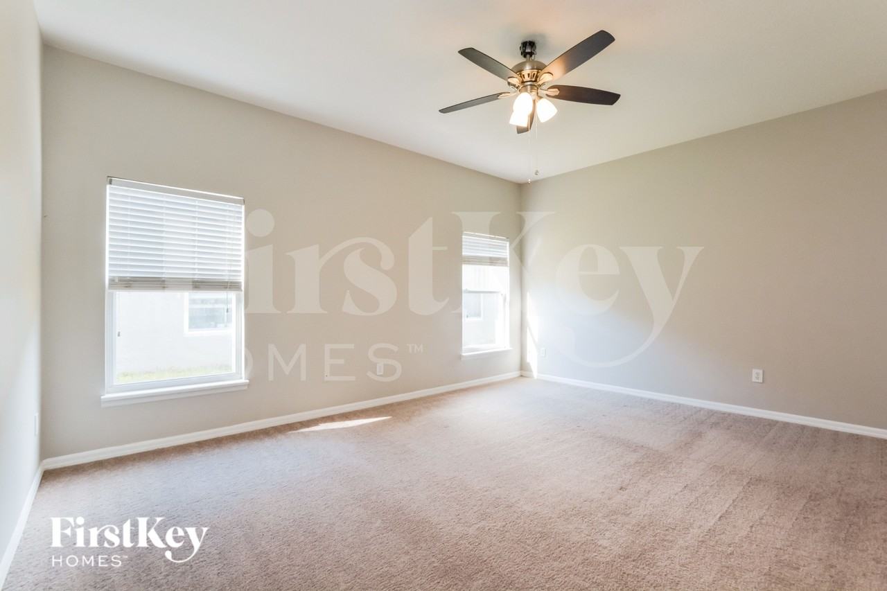 2530 Dwyer Ln - Photo 7 of 16