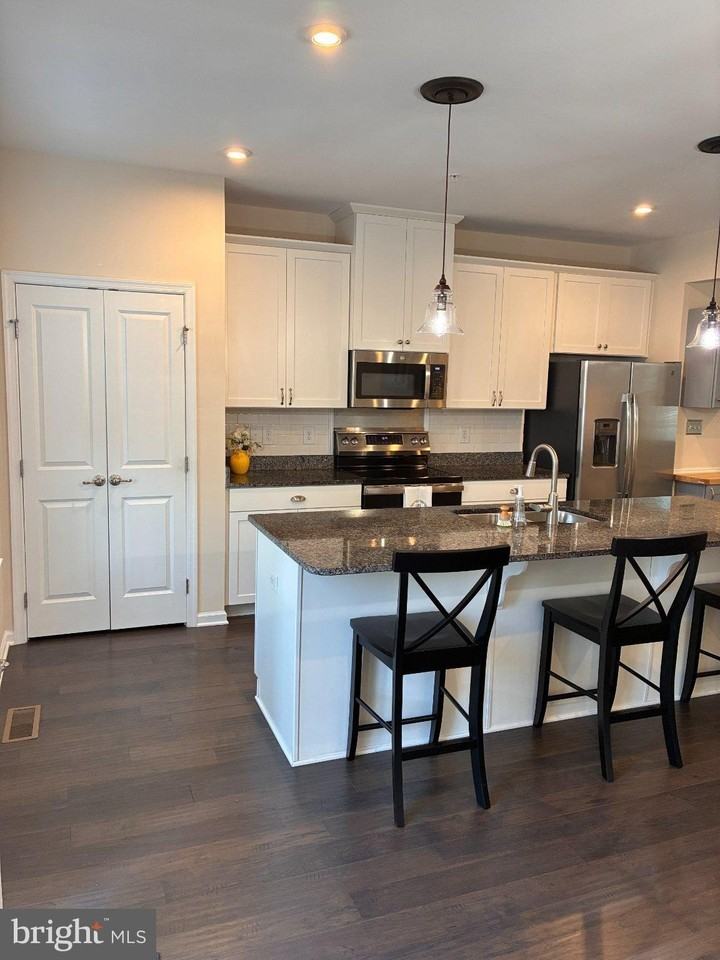 64 Indian Field Ln - Photo 3 of 25