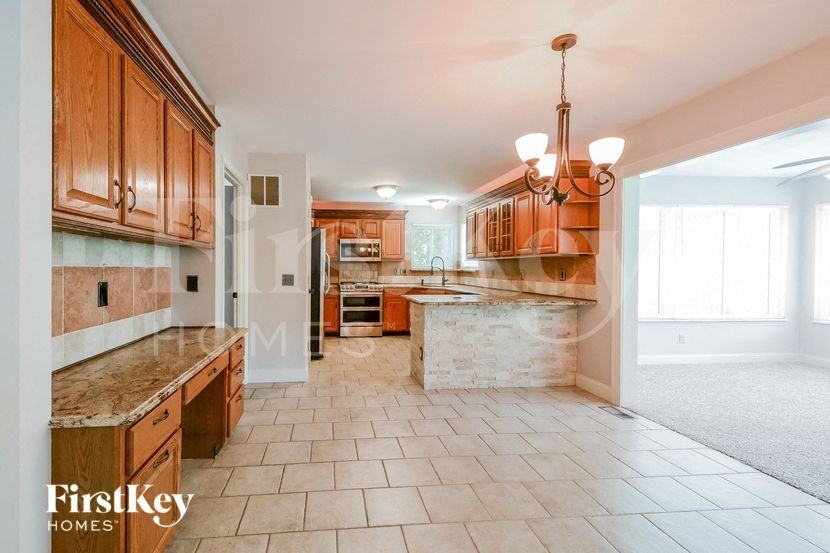 598 Woodchuck Ln - Photo 6 of 15