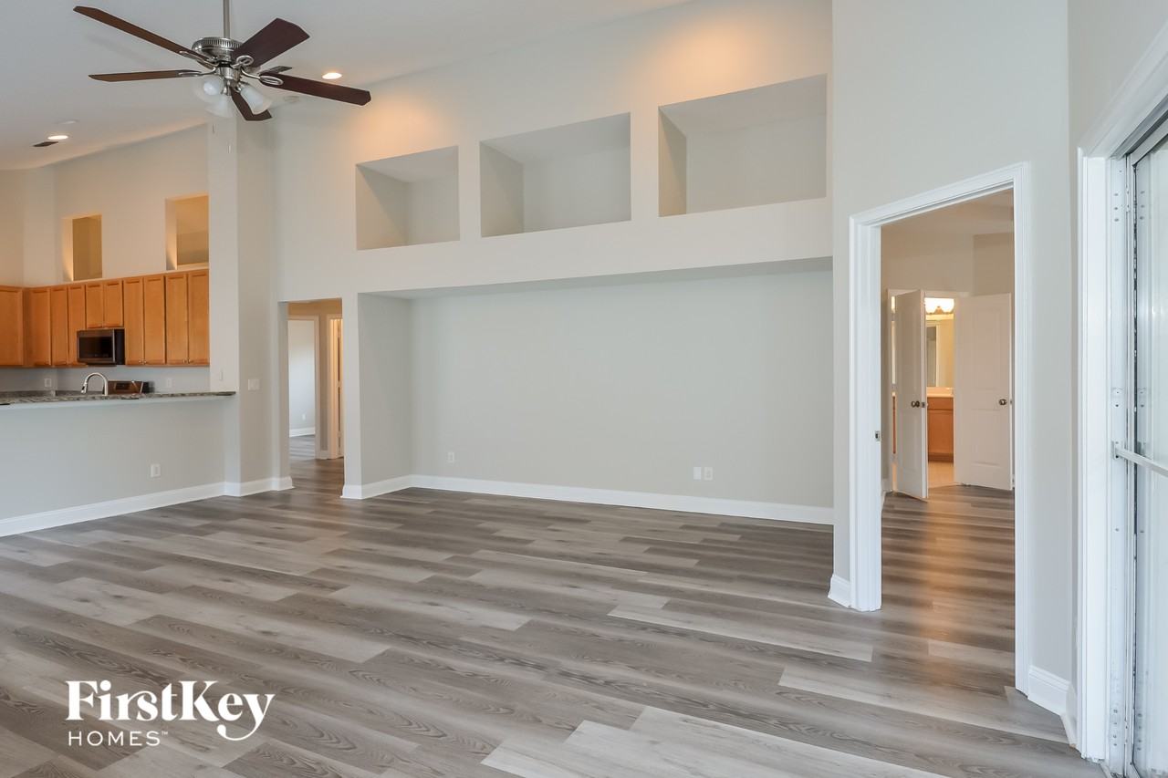 14744 Falling Waters Dr - Photo 3 of 15