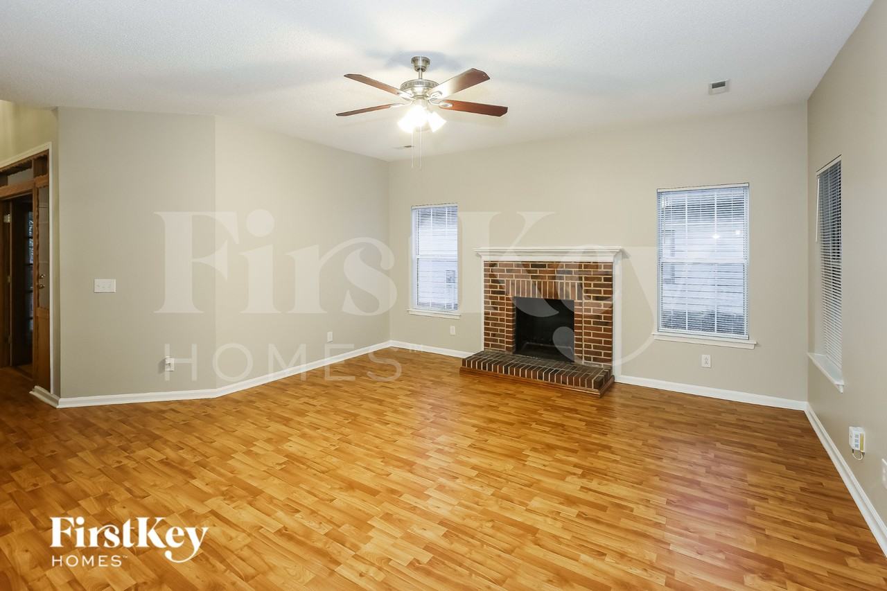 7115 Scuppernong Ct - Photo 4 of 16