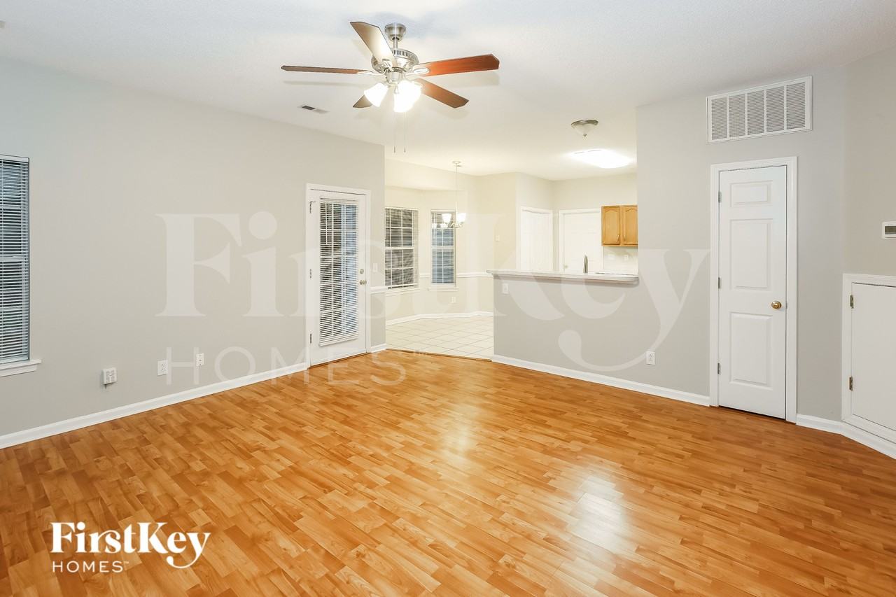 7115 Scuppernong Ct - Photo 6 of 16