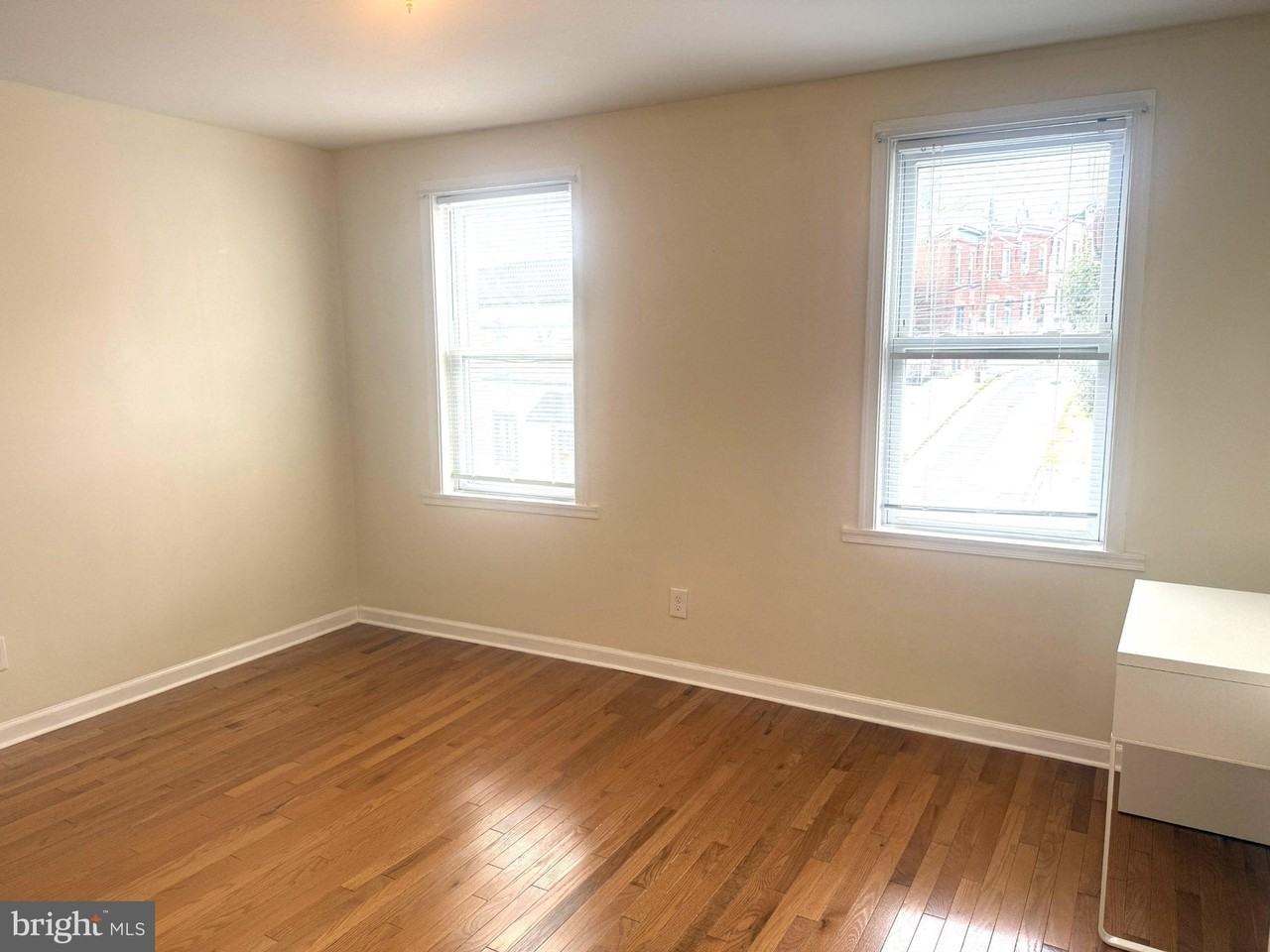 3702 Midvale Ave - Photo 7 of 17