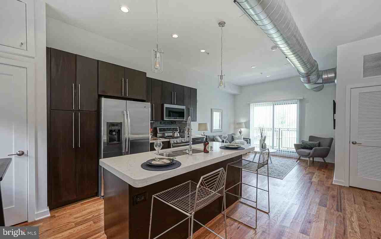1247 E Columbia Ave #30 - Photo 2 of 40