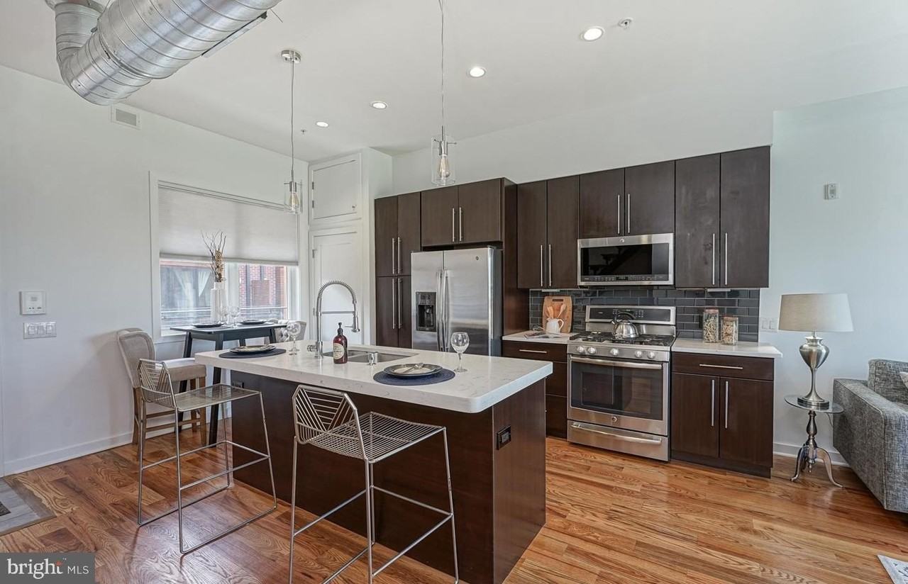 1247 E Columbia Ave #30 - Photo 3 of 40