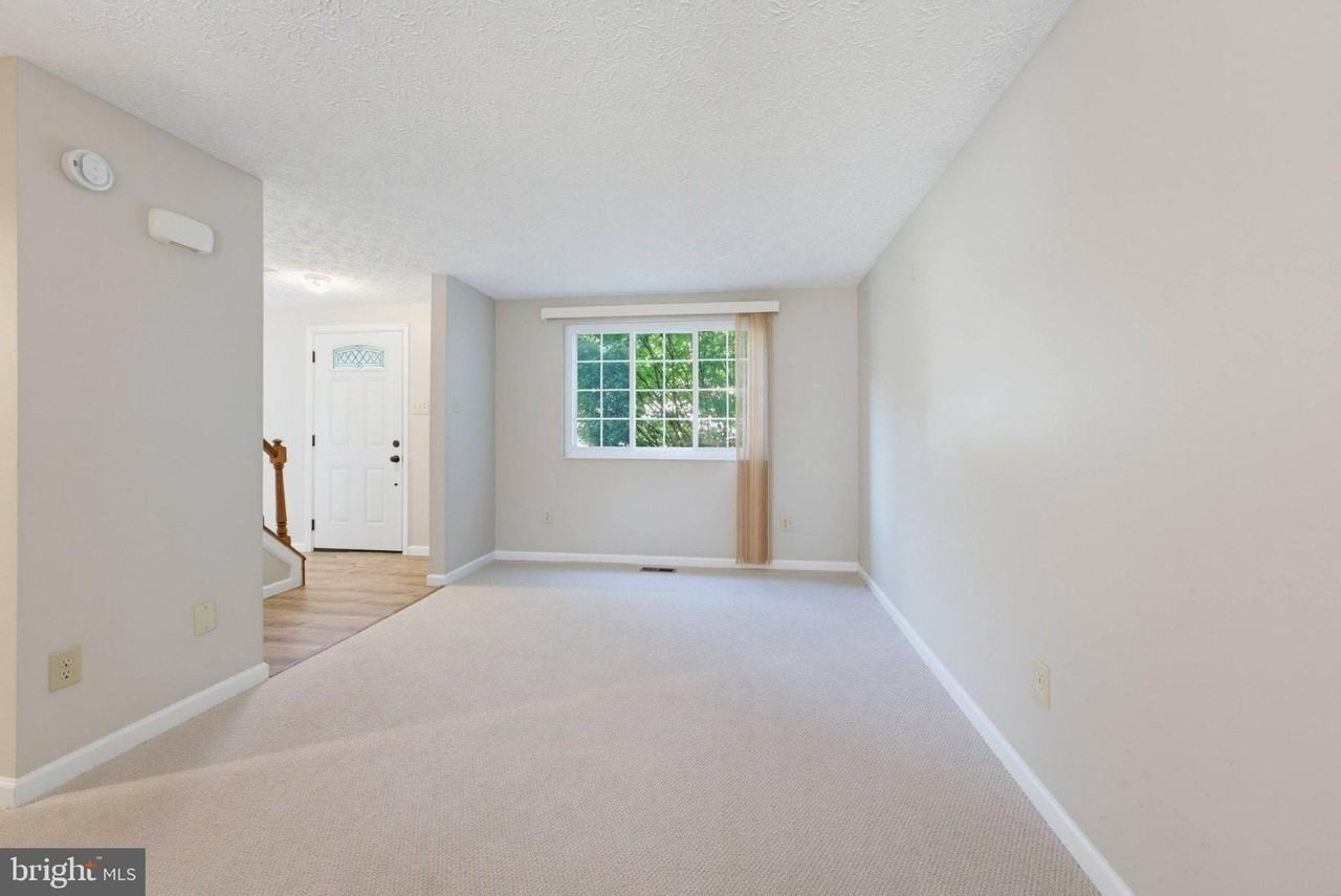 8467 Magic Tree Ct - Photo 3 of 50