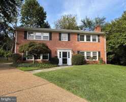 featured image of 1040 Warbler Pl
