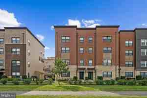 featured image of 44804 Tiverton Sq