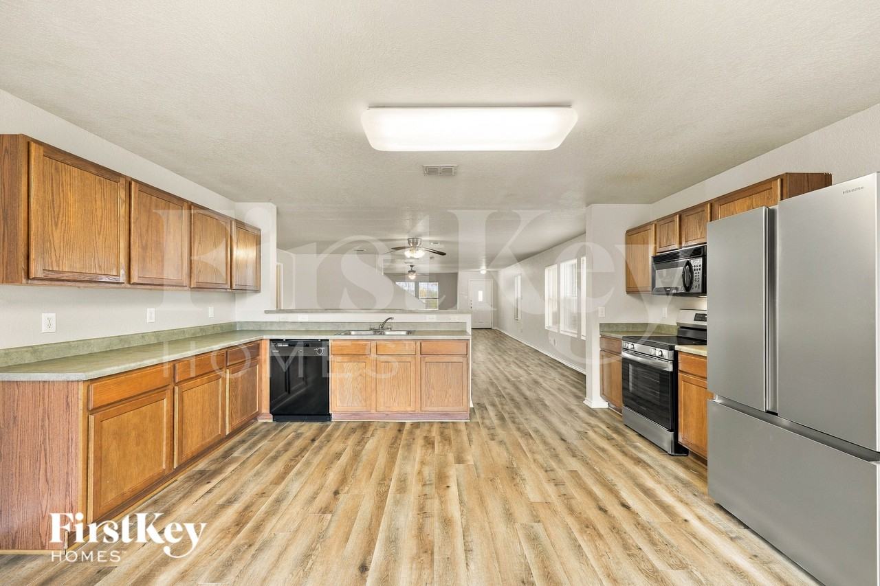 3502 Sage Mdw - Photo 6 of 16