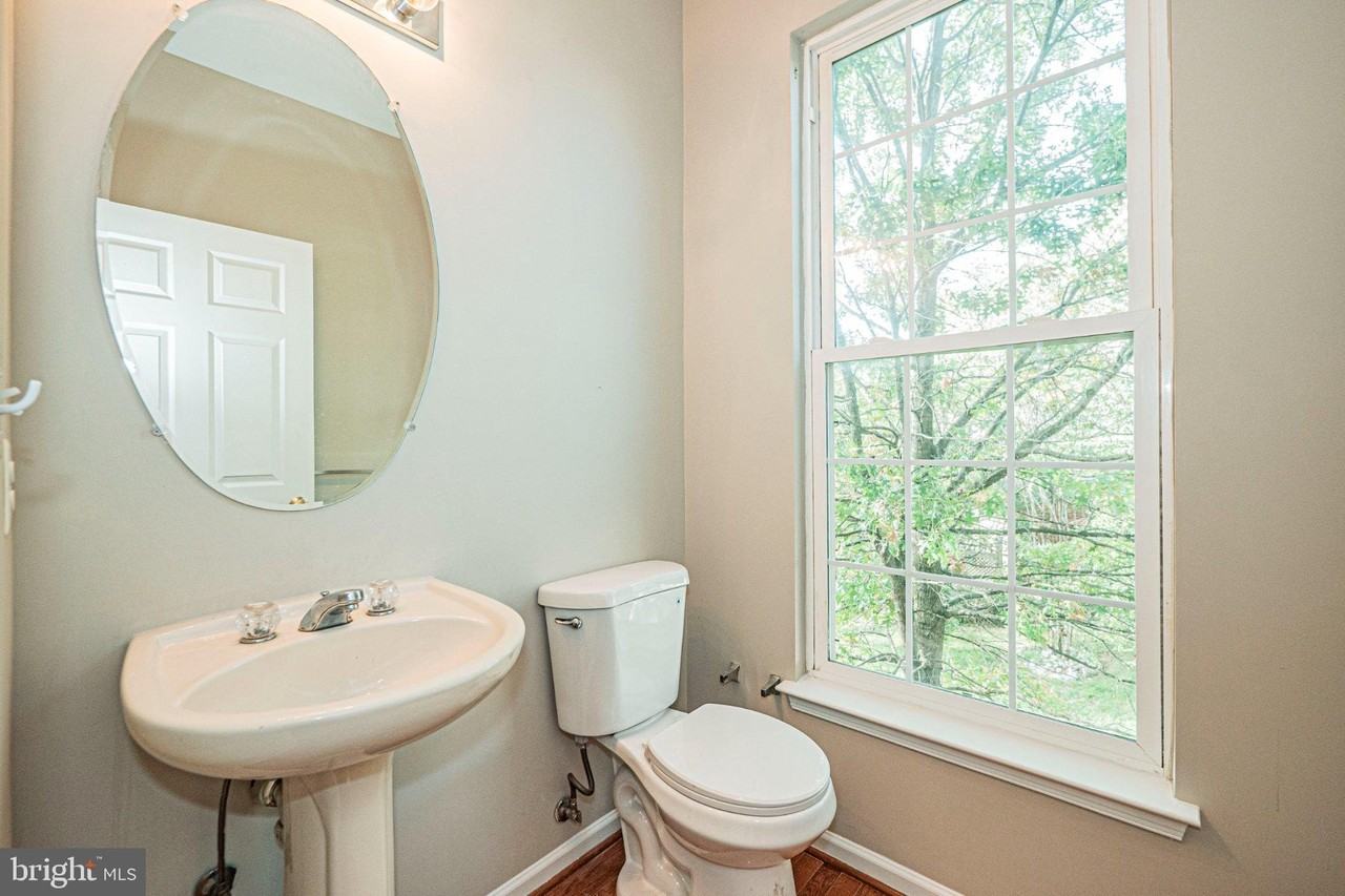 22619 Upperville Heights Sq - Photo 6 of 42