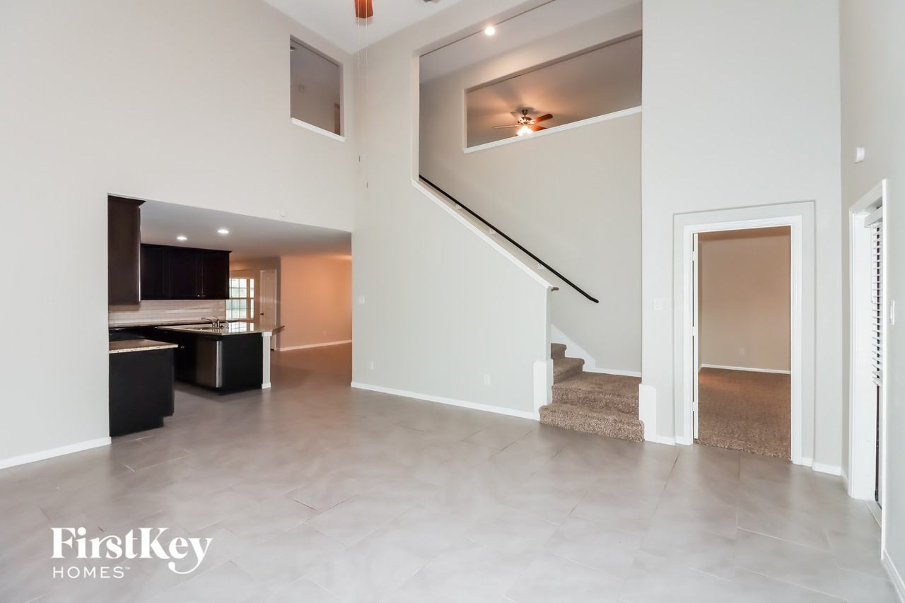 8114 Gambrel Way - Photo 3 of 15