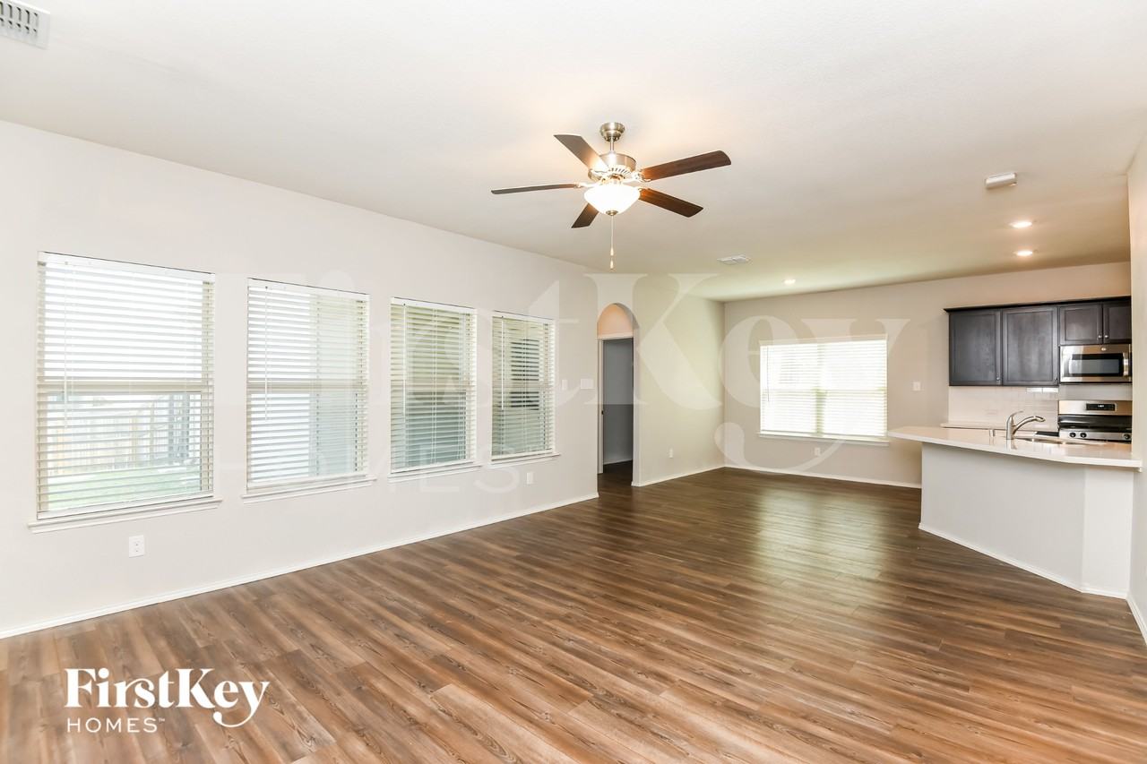 5836 Japonica St - Photo 3 of 16